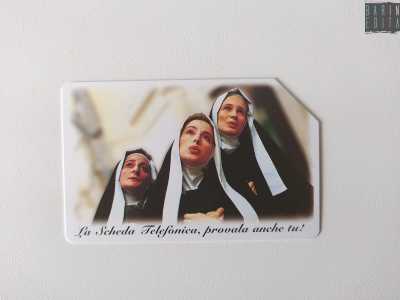 Alcuni modelli erano infatti decorati da immagini e disegni che andavano dai cartoni animati alle opere d�arte, dalle vignette alle foto di persone